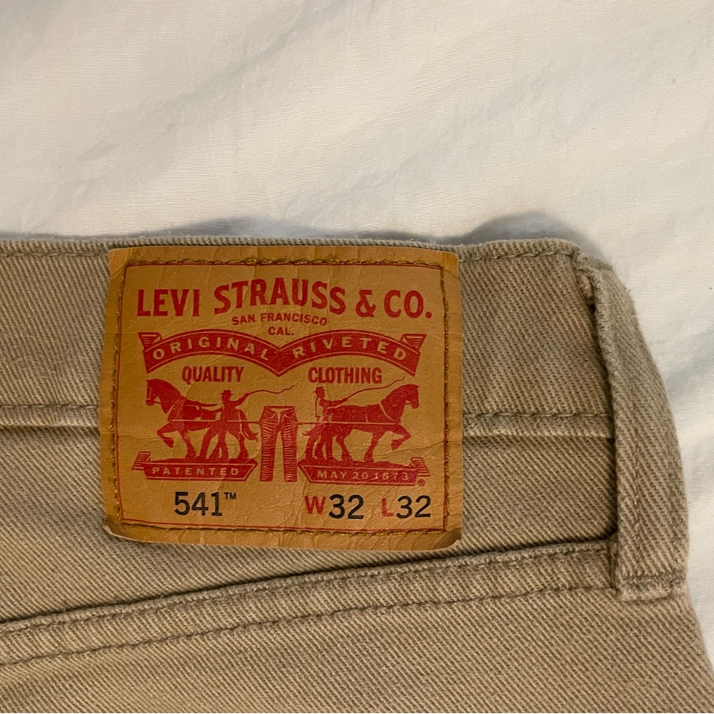 Levi’s 541 Athletic Taper 32x32